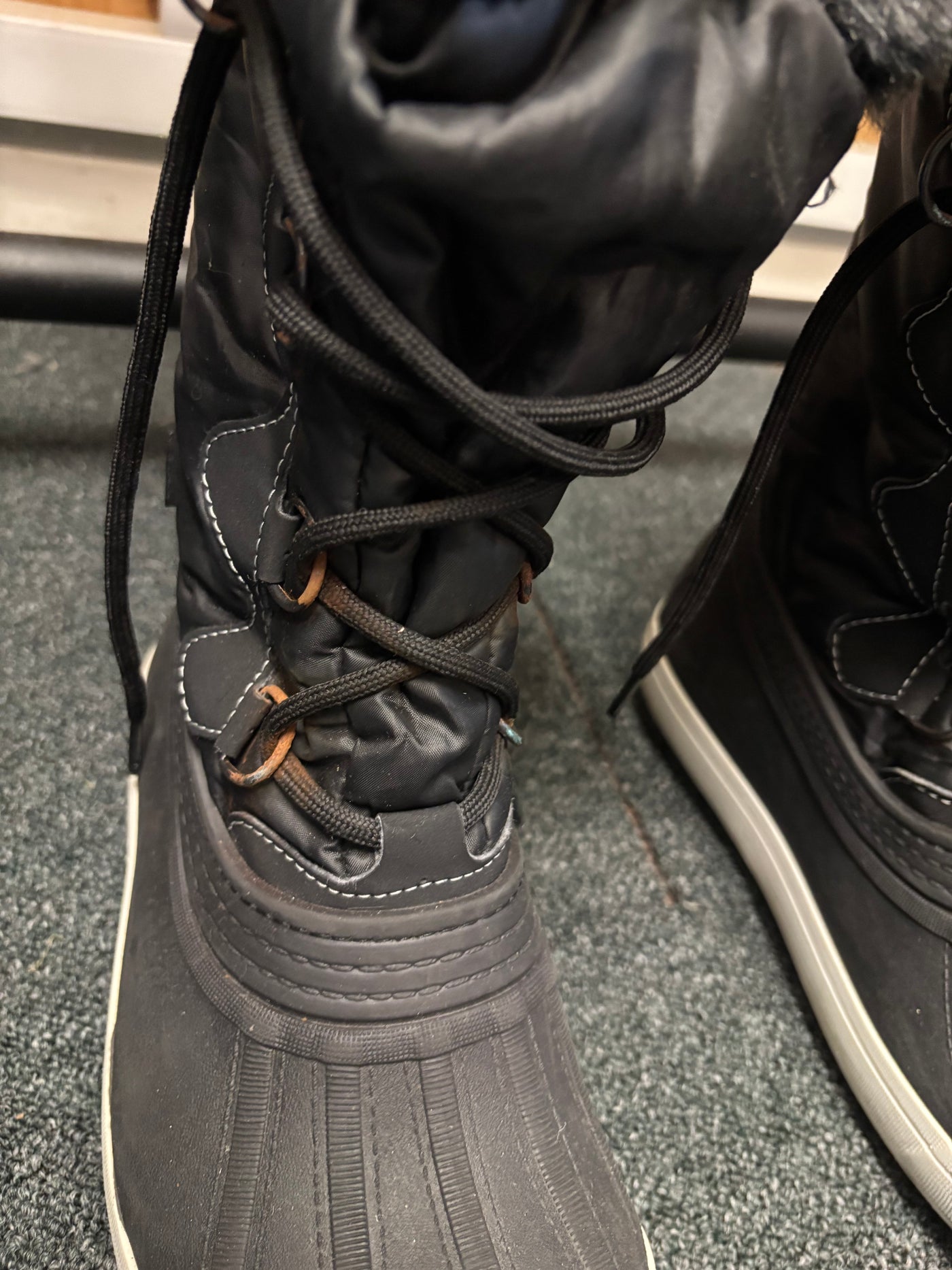 Pre-loved Adult Amelia Boots Size 38/39 (101) Grade B